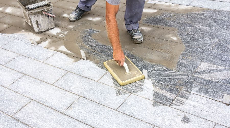 Professional gutter cleaning in North Dighton, MA